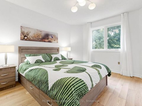 Photo 29 at 54 Stave Crescent, Westbrook, Richmond Hill