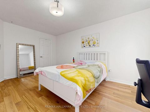Photo 31 at 54 Stave Crescent, Westbrook, Richmond Hill