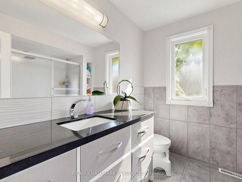 Photo 32 at 54 Stave Crescent, Westbrook, Richmond Hill