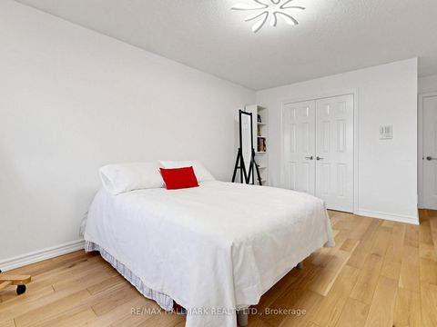 Photo 35 at 54 Stave Crescent, Westbrook, Richmond Hill