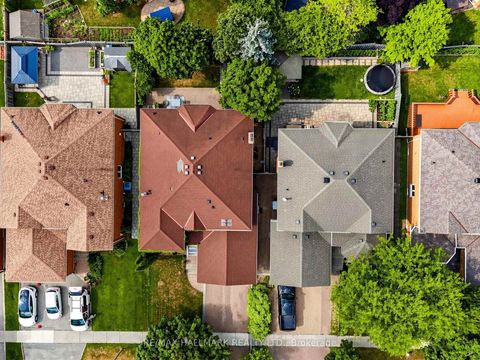 Photo 47 at 54 Stave Crescent, Westbrook, Richmond Hill