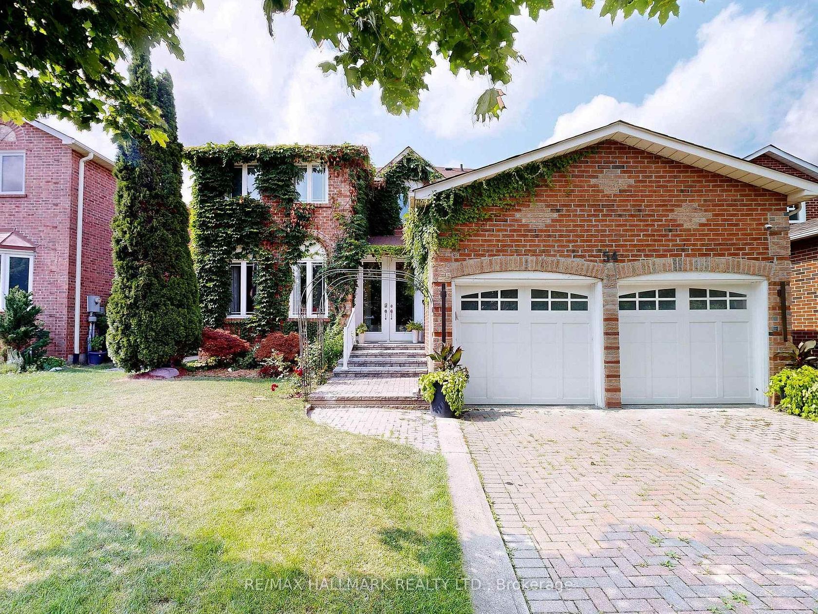 54 Stave Crescent, Westbrook, Richmond Hill photo number 2