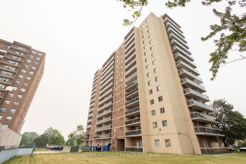 Photo 3 at 1007 - 49 Silverstone Drive, Jamestown, Toronto