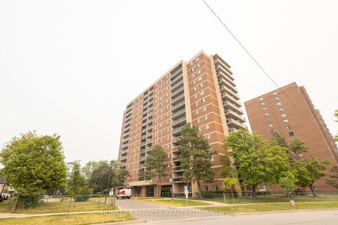 Photo 5 at 1007 - 49 Silverstone Drive, Jamestown, Toronto