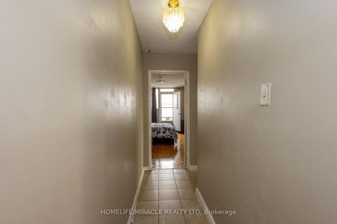 Photo 15 at 1007 - 49 Silverstone Drive, Jamestown, Toronto