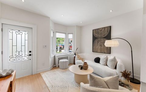 Photo 8 at 906 Logan Avenue, Danforth, Toronto