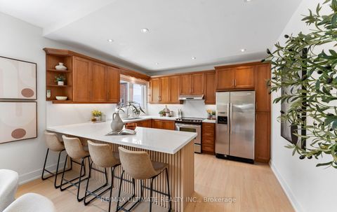 Photo 13 at 906 Logan Avenue, Danforth, Toronto