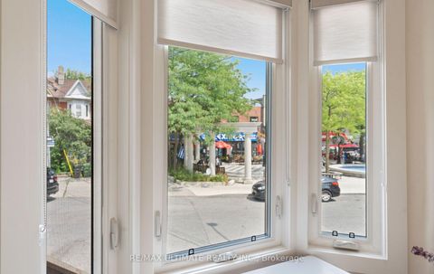 Photo 15 at 906 Logan Avenue, Danforth, Toronto