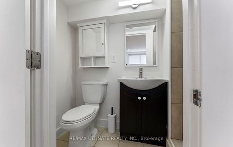 Photo 33 at 906 Logan Avenue, Danforth, Toronto