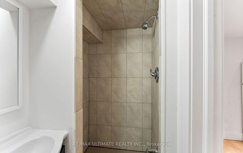 Photo 34 at 906 Logan Avenue, Danforth, Toronto