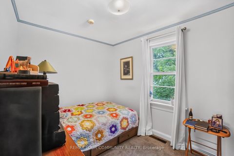 Photo 10 at 223 Richmond Street, Mill Pond, Richmond Hill