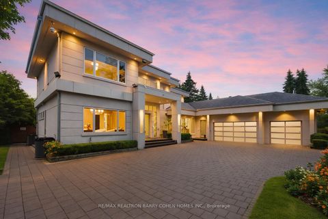 Photo 1 at 19 Maryvale Crescent, South Richvale, Richmond Hill