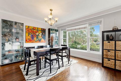 Photo 15 at 32 Allonsius Drive, West Deane, Toronto