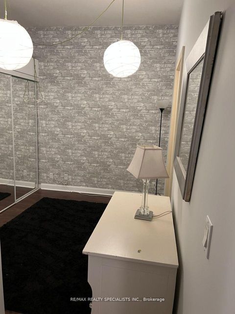 Photo 8 at 519 - 700 King Street W, Niagara, Toronto