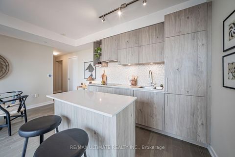 Photo 7 at 1208 - 1 Yorkville Avenue, Annex, Toronto
