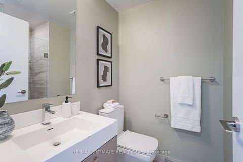 Photo 10 at 1208 - 1 Yorkville Avenue, Annex, Toronto