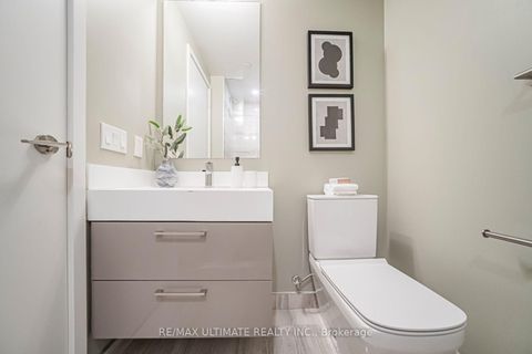 Photo 11 at 1208 - 1 Yorkville Avenue, Annex, Toronto