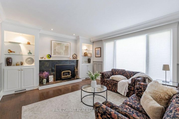 Photo 3 at 29 Heathview Avenue, Bayview Village, Toronto