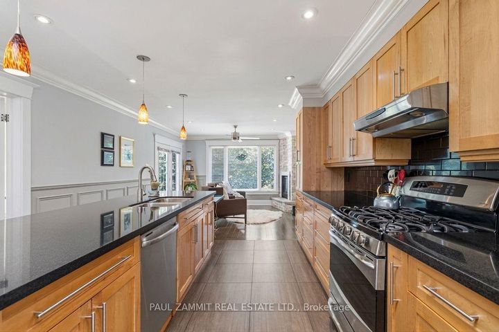 Photo 8 at 29 Heathview Avenue, Bayview Village, Toronto