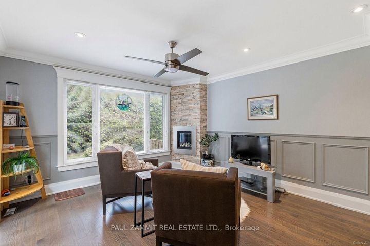 Photo 10 at 29 Heathview Avenue, Bayview Village, Toronto