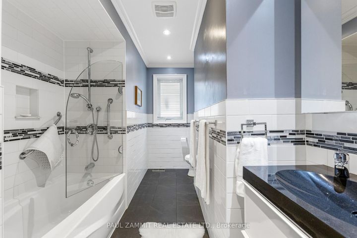 Photo 15 at 29 Heathview Avenue, Bayview Village, Toronto