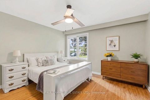 Photo 16 at 29 Heathview Avenue, Bayview Village, Toronto