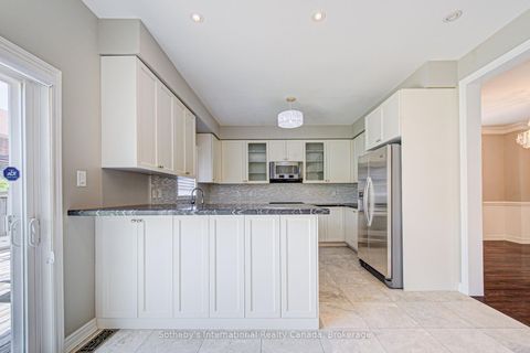 Photo 14 at 9 Aidan Drive, Vellore Village, Vaughan