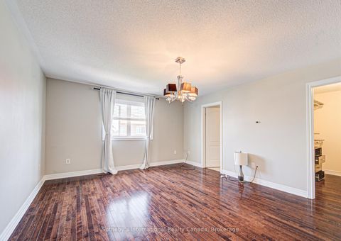 Photo 22 at 9 Aidan Drive, Vellore Village, Vaughan