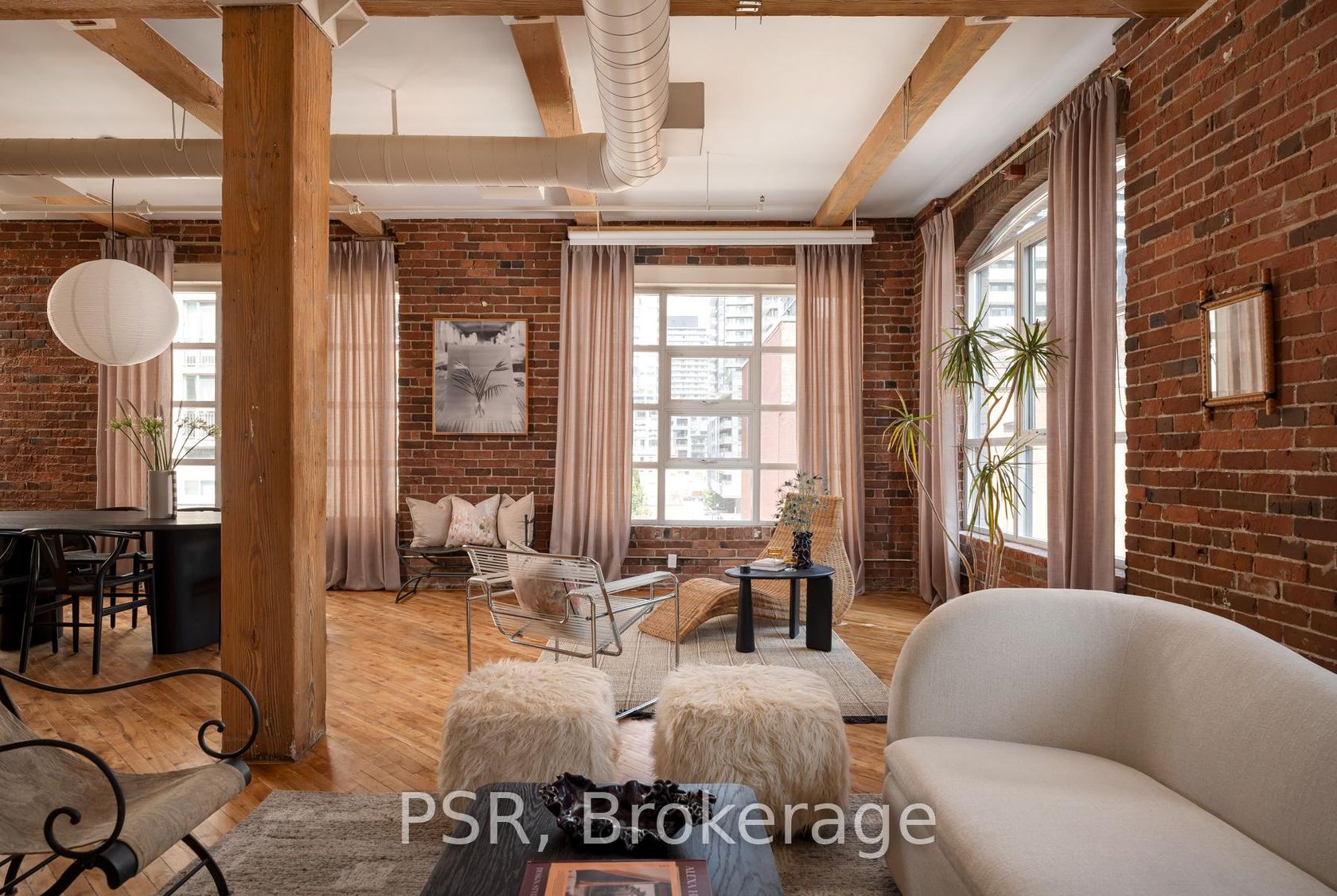407 - 90 Sherbourne Street, Moss Park, Toronto photo number 2