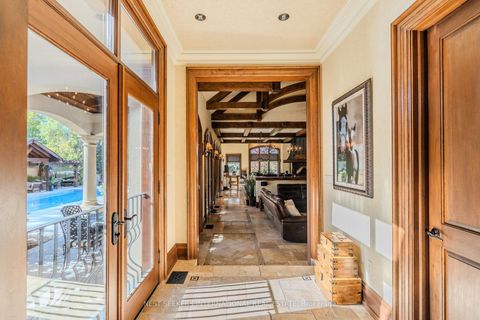 Photo 8 at 60 Rachelle Court, Kleinburg, Vaughan