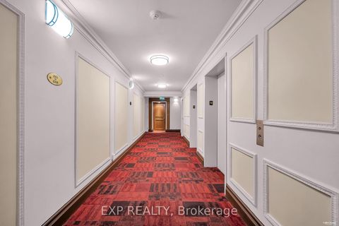 Photo 3 at 1016 - 8 Lee Centre Drive N, Woburn, Toronto