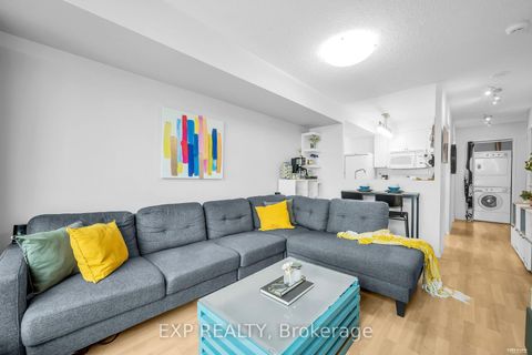 Photo 10 at 1016 - 8 Lee Centre Drive N, Woburn, Toronto