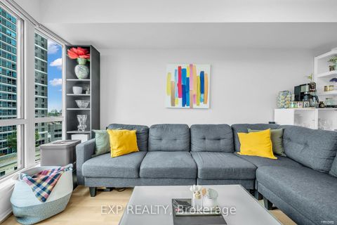 Photo 11 at 1016 - 8 Lee Centre Drive N, Woburn, Toronto