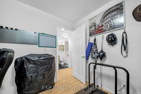 Photo 20 at 1016 - 8 Lee Centre Drive N, Woburn, Toronto