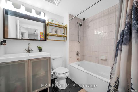Photo 22 at 1016 - 8 Lee Centre Drive N, Woburn, Toronto