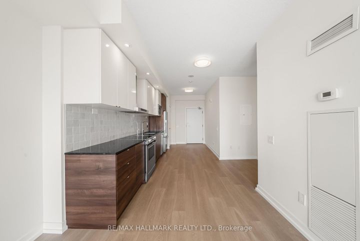 Photo 10 at 3102 - 121 McMahon Drive, Bayview Village, Toronto