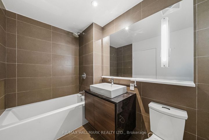 Photo 15 at 3102 - 121 McMahon Drive, Bayview Village, Toronto
