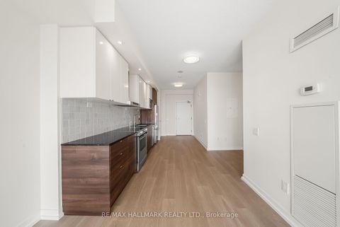 Photo 10 at 3102 - 121 McMahon Drive, Bayview Village, Toronto