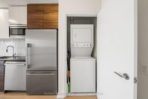 Photo 16 at 3102 - 121 McMahon Drive, Bayview Village, Toronto