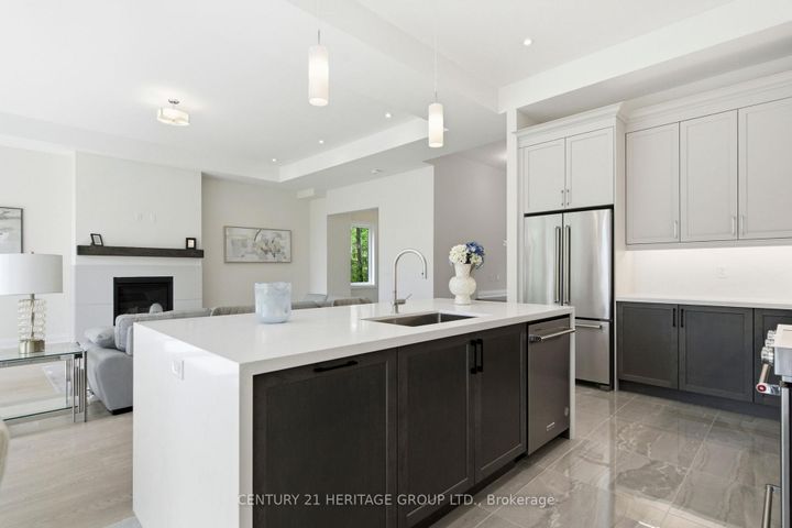 Photo 7 at 159 Snively Street, Oak Ridges Lake Wilcox, Richmond Hill