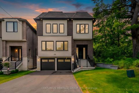 Photo 1 at 159 Snively Street, Oak Ridges Lake Wilcox, Richmond Hill