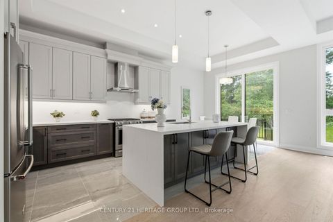 Photo 9 at 159 Snively Street, Oak Ridges Lake Wilcox, Richmond Hill