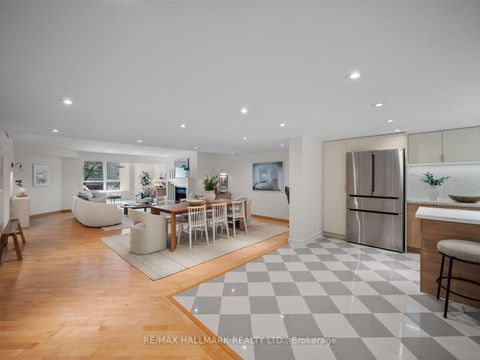 Photo 3 at 305 - 25 George Street, Moss Park, Toronto