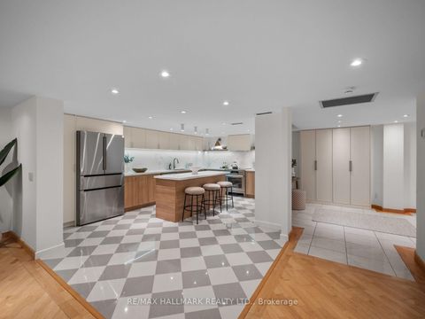 Photo 4 at 305 - 25 George Street, Moss Park, Toronto
