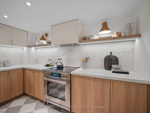 Photo 7 at 305 - 25 George Street, Moss Park, Toronto