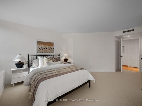 Photo 31 at 305 - 25 George Street, Moss Park, Toronto