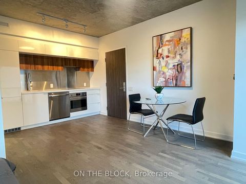 Photo 1 at 509 - 185 Roehampton Avenue, Mount Pleasant West, Toronto