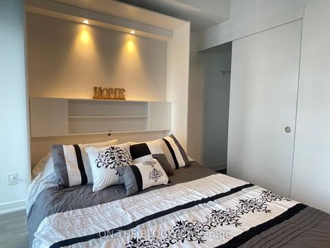 Photo 4 at 509 - 185 Roehampton Avenue, Mount Pleasant West, Toronto