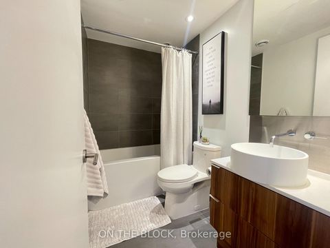 Photo 11 at 509 - 185 Roehampton Avenue, Mount Pleasant West, Toronto
