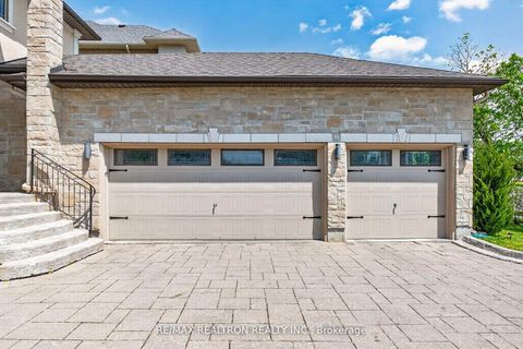 Photo 2 at 1001 Gorham Street, College Manor, Newmarket